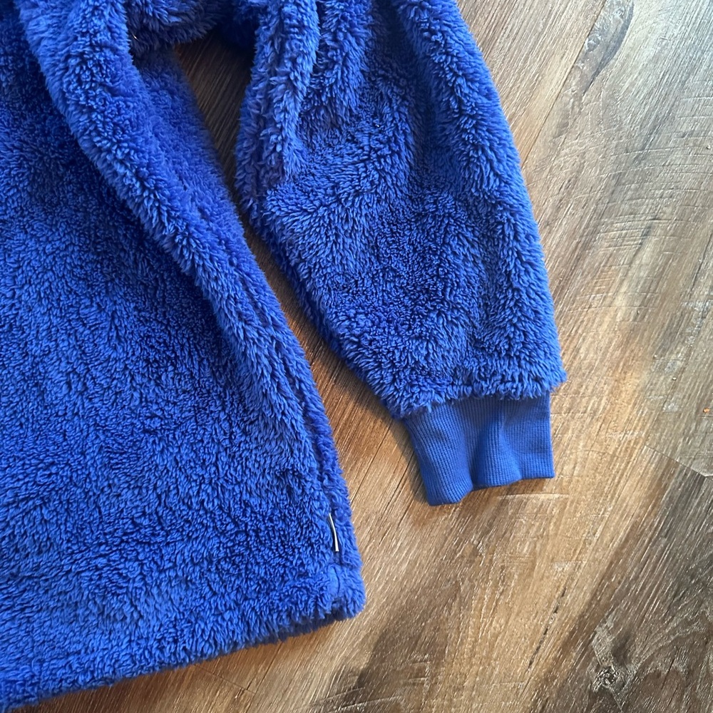 Eddie Bauer Women’s Royal Blue Quarter Zip Plush Sweater - Picture 5 of 8